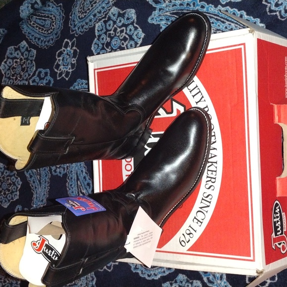 Black Spanish Kipskin boots - Picture 2 of 10